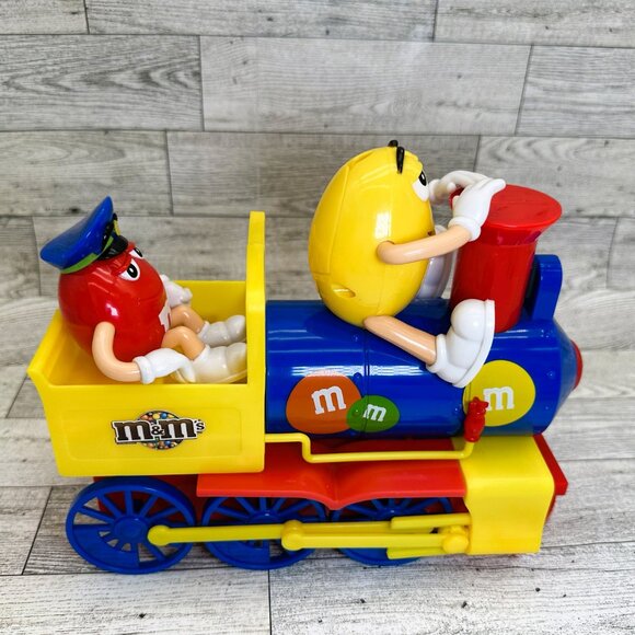 M&M Candies Train Engine Candy Dispenser w/Light & Sound - Picture 4 of 9
